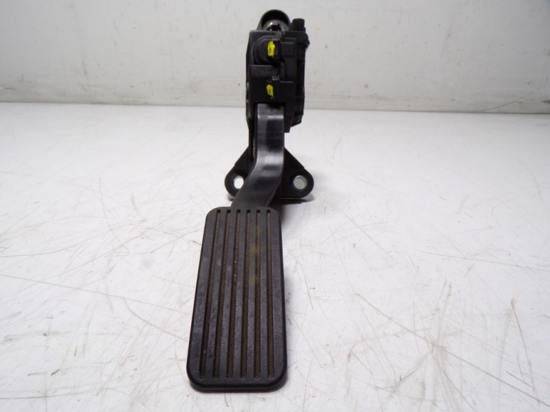 Recambio de potenciometro pedal para kia niro drive plug-in hybrid referencia OEM IAM 32700G2120 DH32726G2100 