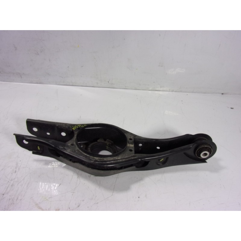 Recambio de brazo suspension inferior trasero derecho para hyundai tucson 1.6 crdi referencia OEM IAM   