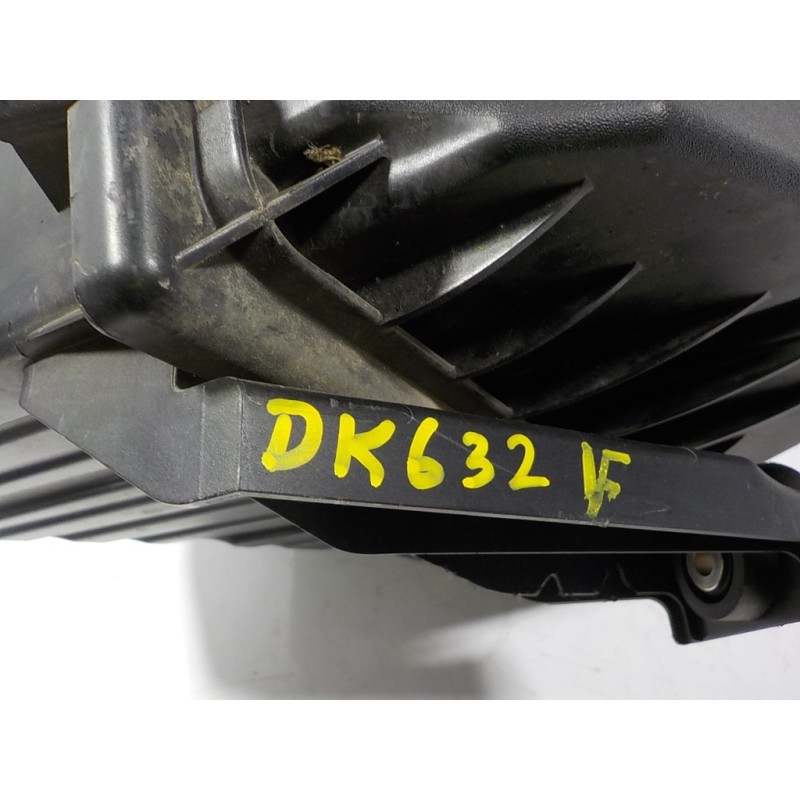 Recambio de filtro aire para land rover discovery sport 2.0 td4 cat referencia OEM IAM LR071943 GJ329600AD 