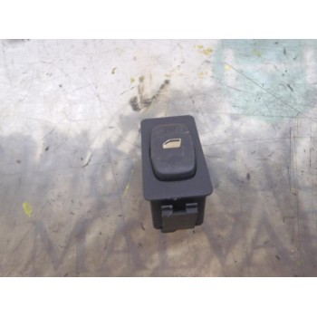 MANDO ELEVALUNAS TRASERO DERECHO 1488917699 