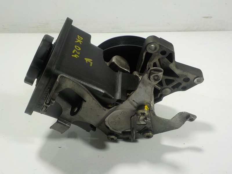 Recambio de bomba direccion para bmw x3 (e83) 2.0 16v diesel cat referencia OEM IAM 32413450766  