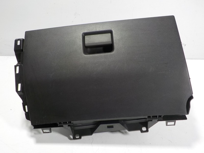 Recambio de guantera para land rover discovery sport 2.0 td4 cat referencia OEM IAM LR092304 12D1875LAX 