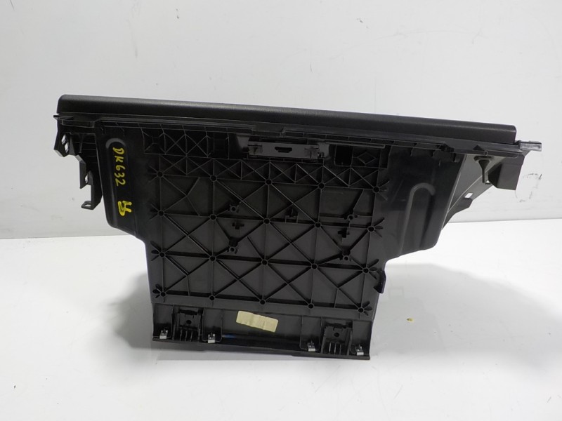 Recambio de guantera para land rover discovery sport 2.0 td4 cat referencia OEM IAM LR092304 12D1875LAX 