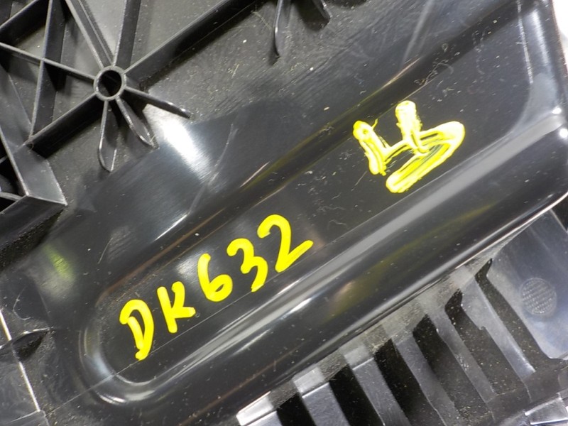 Recambio de guantera para land rover discovery sport 2.0 td4 cat referencia OEM IAM LR092304 12D1875LAX 