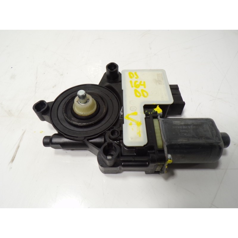 Recambio de motor elevalunas delantero derecho para seat ibiza (kj1) 1.0 referencia OEM IAM 2Q1959882 2Q1959882 