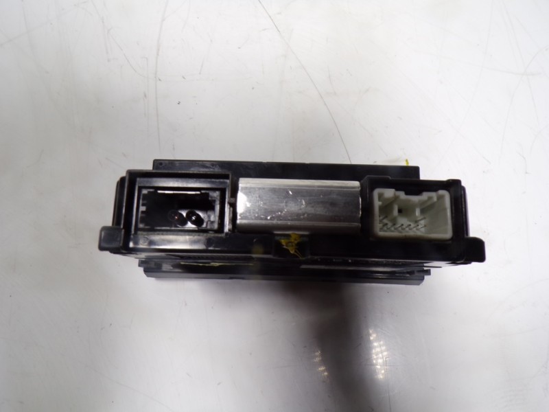 Recambio de pantalla multifuncion para volvo c30 2.4 20v diesel referencia OEM IAM 36001469 30797719 