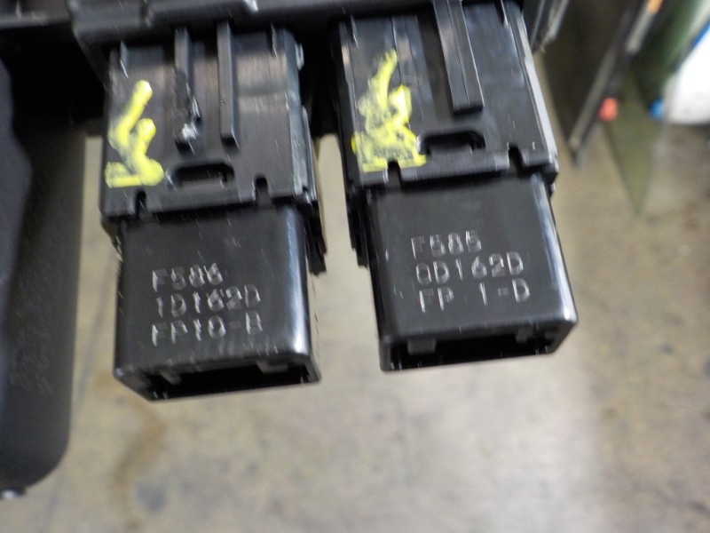 Recambio de modulo electronico para lexus nx 300h 2wd referencia OEM IAM 8493078020 F5861D162D 