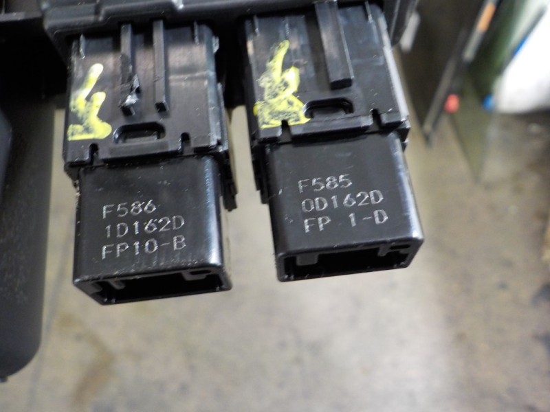 Recambio de modulo electronico para lexus nx 300h 2wd referencia OEM IAM 8493078020 F5861D162D 