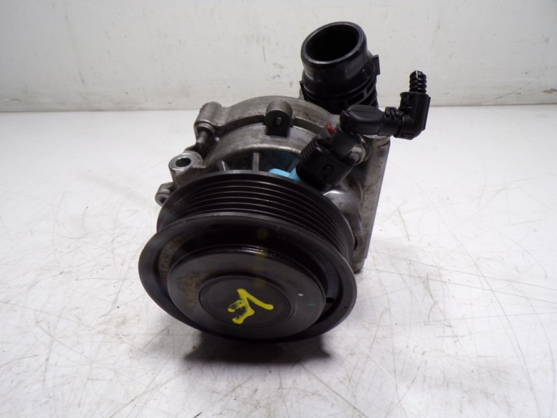 Recambio de bomba agua para opel astra k sports tourer business referencia OEM IAM  55496778 