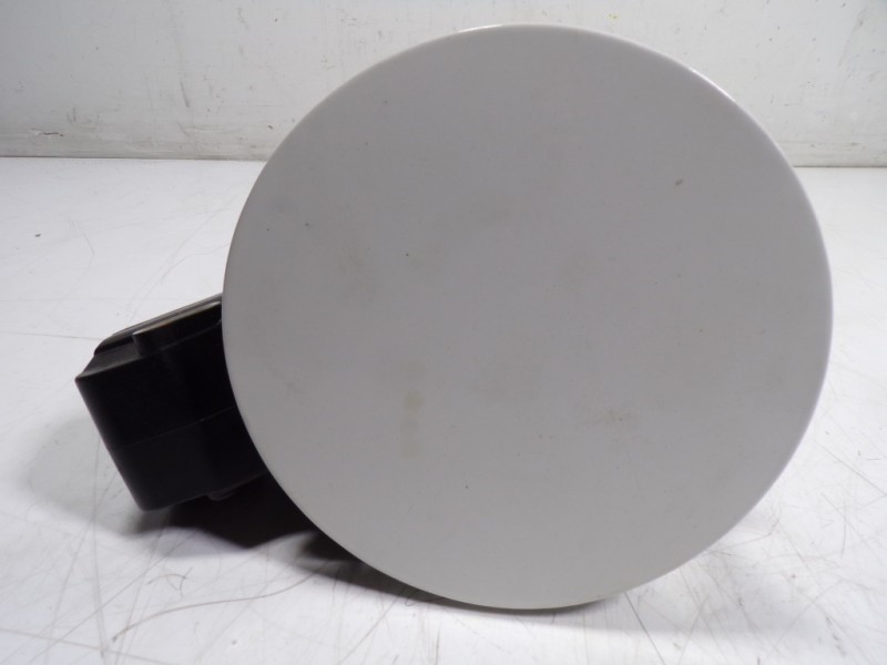 Recambio de tapa combustible para kia niro drive plug-in hybrid referencia OEM IAM 69510G5000  