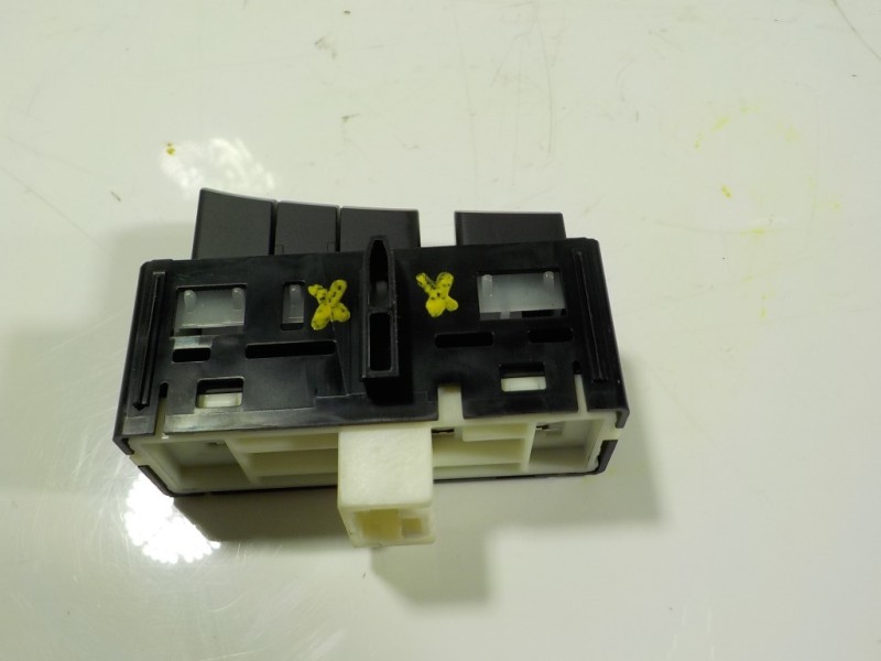 Recambio de modulo electronico para lexus nx 300h 2wd referencia OEM IAM 8497578010 2772B16 