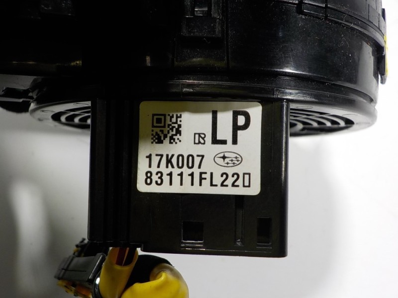 Recambio de anillo airbag para subaru xv (g5) executive plus referencia OEM IAM  83111FL22 