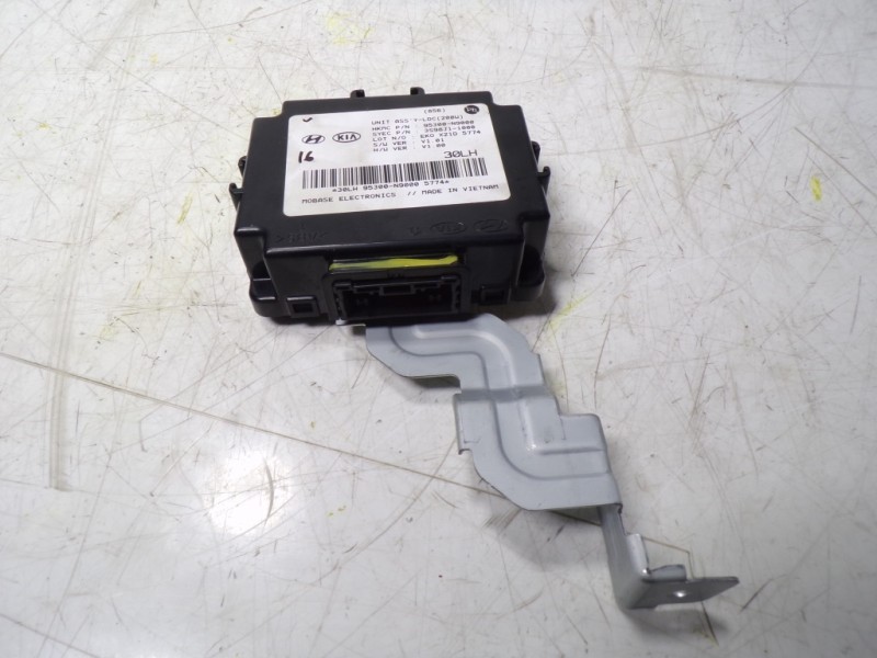 Recambio de modulo electronico para hyundai tucson 1.6 crdi referencia OEM IAM  95300N9000 