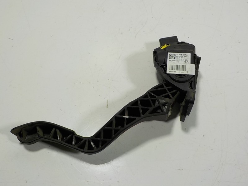 Recambio de potenciometro pedal para peugeot 2008 (--.2013) 1.6 blue-hdi fap referencia OEM IAM 1601CW 9671433780 