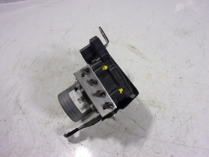 Recambio de abs para toyota proace referencia OEM IAM  9840461080 