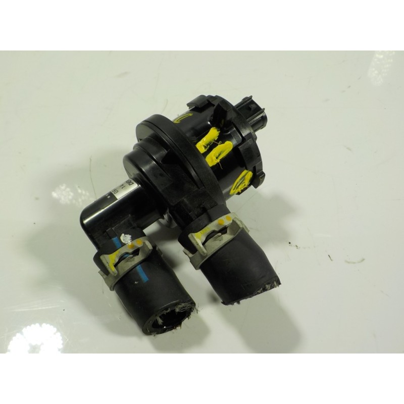 Recambio de motor electrico de agua para lexus nx 300h 2wd referencia OEM IAM  0641001301 