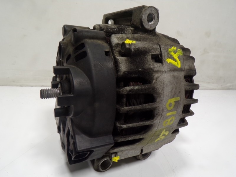 Recambio de alternador para opel astra j lim. 1.6 cdti dpf referencia OEM IAM 13512745 13586366 
