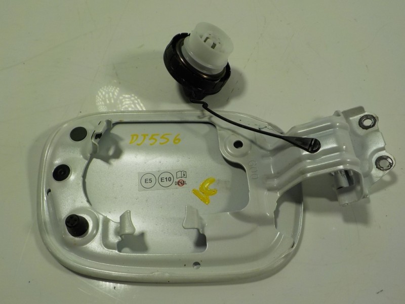 Recambio de tapa combustible para lexus nx 300h 2wd referencia OEM IAM 7735078010  