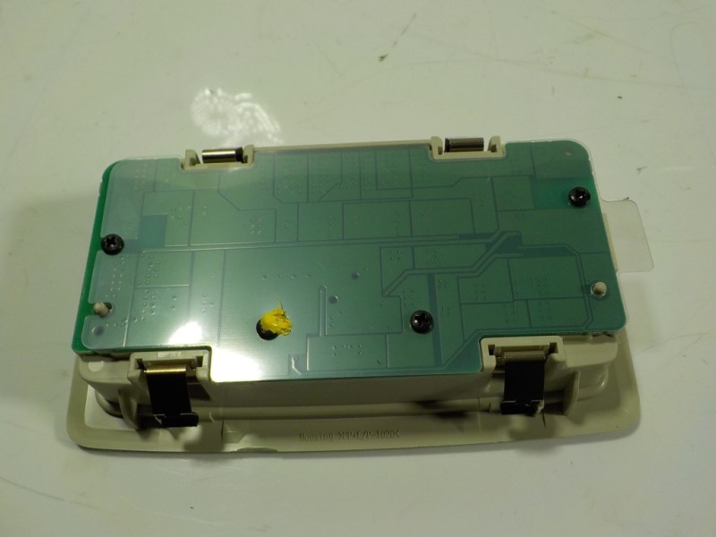 Recambio de piloto interior para lexus nx 300h 2wd referencia OEM IAM 8136078010A0  