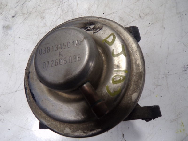 Recambio de valvula egr para seat leon (1p1) 1.9 tdi referencia OEM IAM  03813150AF 