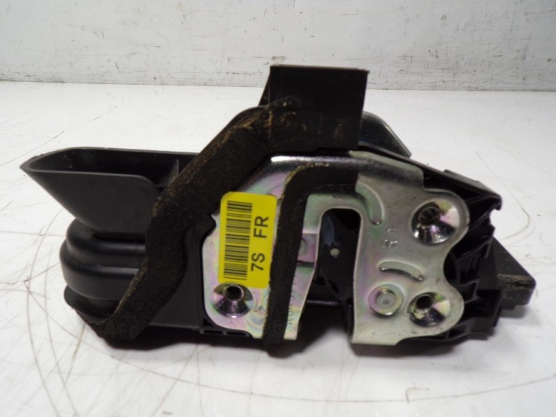 Recambio de cerradura puerta delantera derecha para kia rio (yb) 1.2 cat referencia OEM IAM 81320H8050 81320H8050 