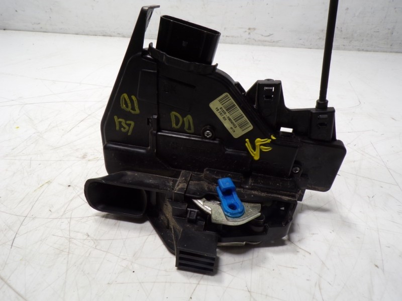 Recambio de cerradura puerta delantera derecha para kia rio (yb) 1.2 cat referencia OEM IAM 81320H8050 81320H8050 