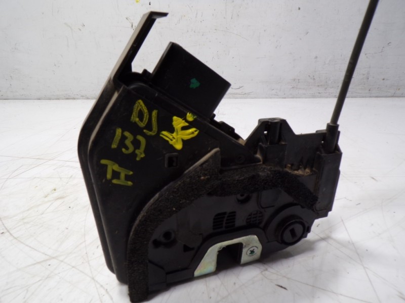 Recambio de cerradura puerta trasera izquierda para kia rio (yb) 1.2 cat referencia OEM IAM 81410H8010 81410H8010 