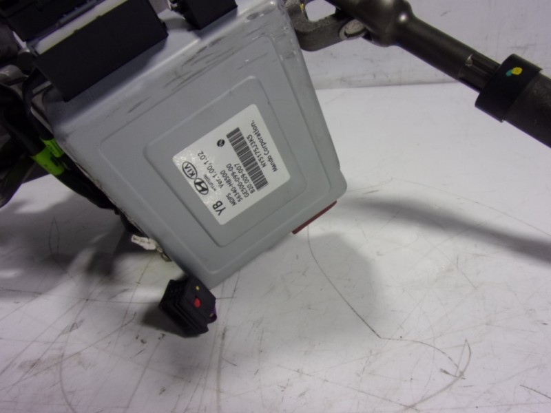 Recambio de columna direccion para kia rio (yb) 1.2 cat referencia OEM IAM 56310H8300 56340H8500 