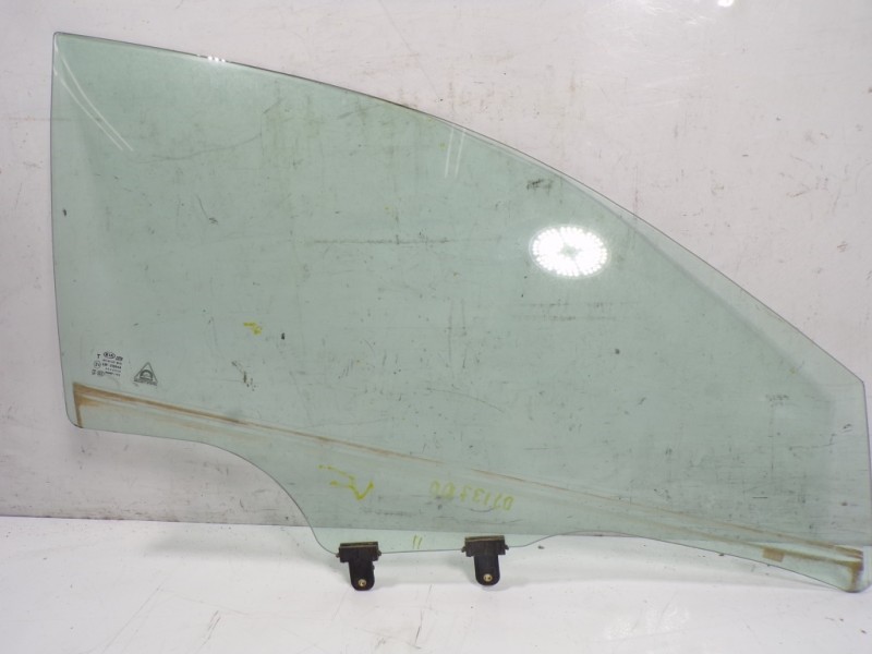 Recambio de cristal puerta delantero derecho para kia rio (yb) 1.2 cat referencia OEM IAM 82420H8040  