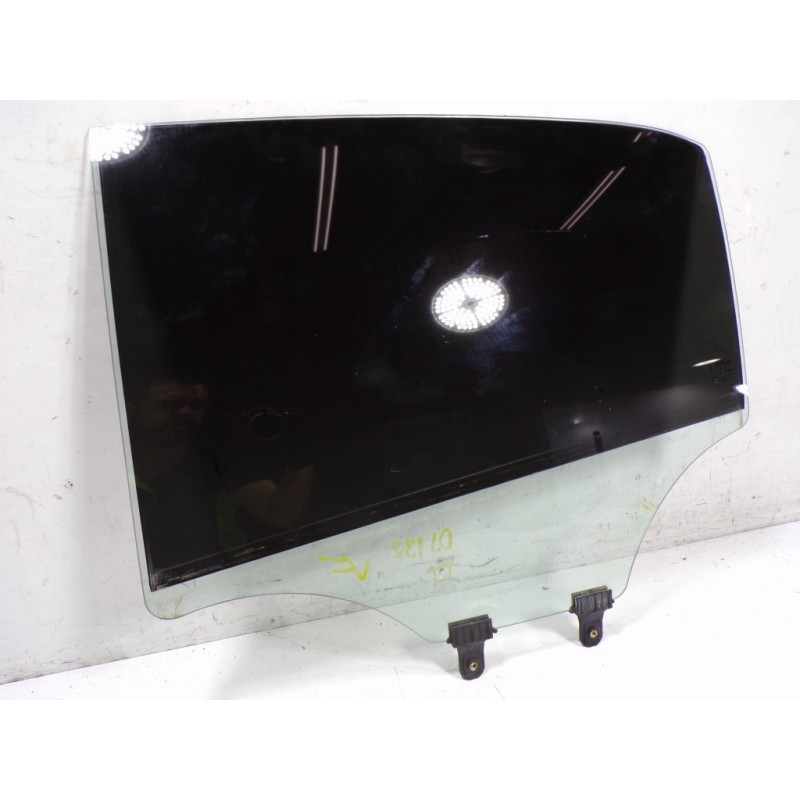 Recambio de cristal puerta trasero izquierdo para kia rio (yb) 1.2 cat referencia OEM IAM 83410H8010  