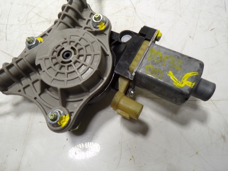 Recambio de elevalunas delantero derecho para kia rio (yb) 1.2 cat referencia OEM IAM 82402H8100 82460H8000 