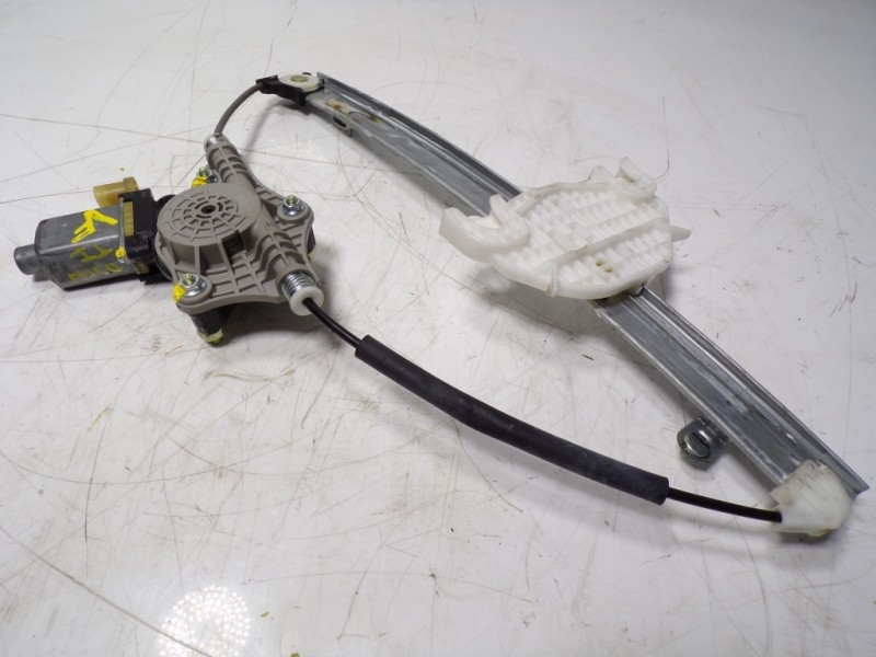 Recambio de elevalunas trasero izquierdo para kia rio (yb) 1.2 cat referencia OEM IAM 83401H8100 83450H8000 