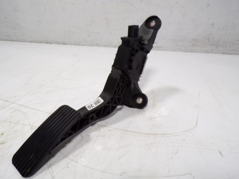 Recambio de potenciometro pedal para kia rio (yb) 1.2 cat referencia OEM IAM 32700H8100 32700XXXXX 