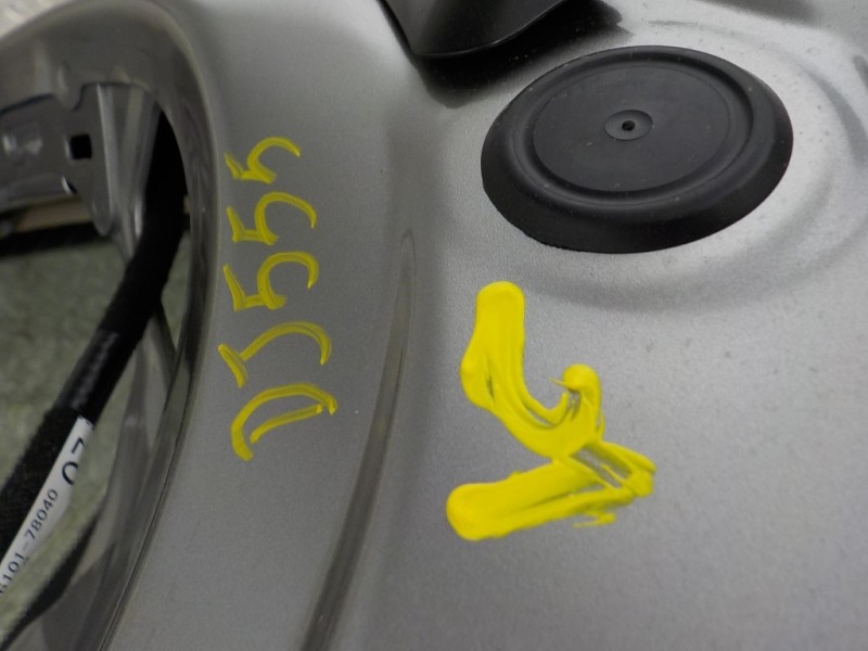 Recambio de porton trasero para lexus nx 300h 2wd referencia OEM IAM 6700578050  