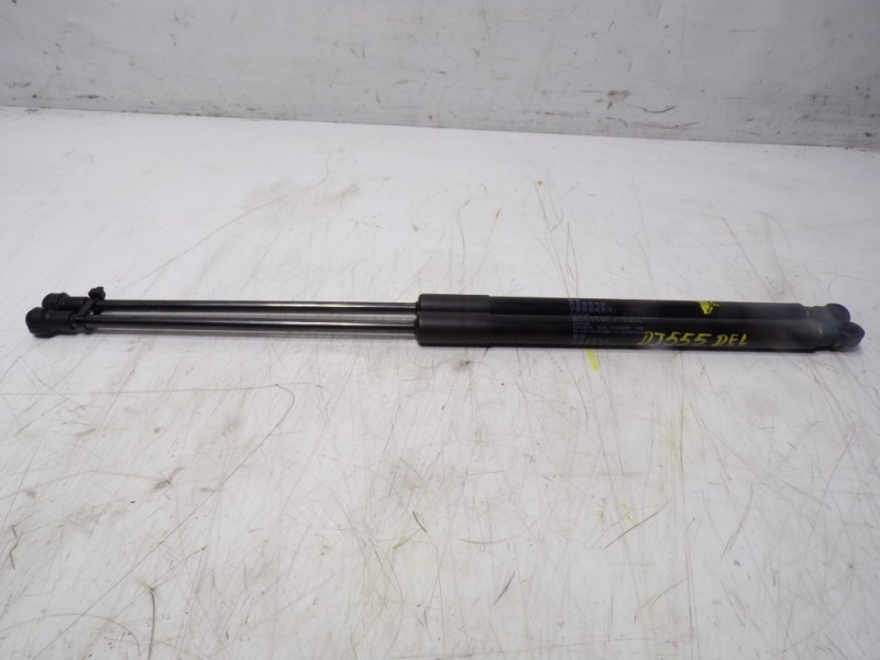 Recambio de amortiguador capot para lexus nx 300h 2wd referencia OEM IAM 534400W280 534400W280 