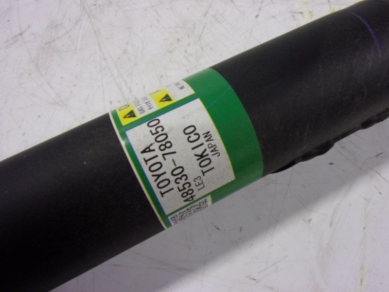 Recambio de amortiguador trasero izquierdo para lexus nx 300h 2wd referencia OEM IAM 4853078050 4853078050 