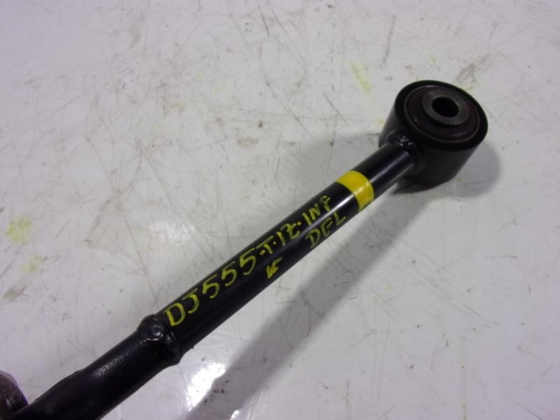 Recambio de brazo suspension inferior trasero izquierdo para lexus nx 300h 2wd referencia OEM IAM 4871042030  