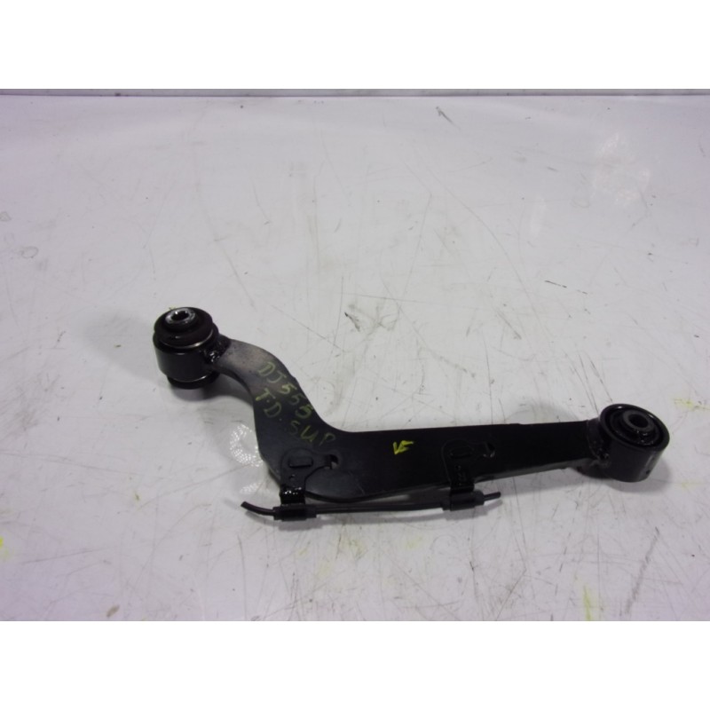 Recambio de brazo suspension superior trasero derecho para lexus nx 300h 2wd referencia OEM IAM 4877042040  