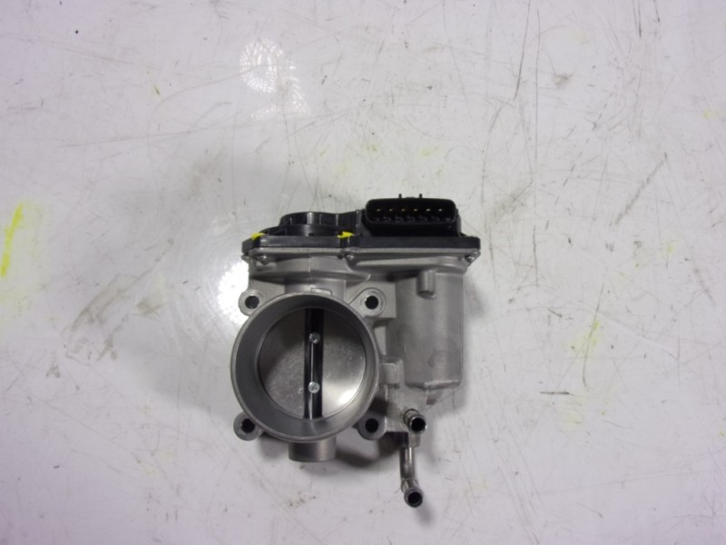 Recambio de caja mariposa para lexus nx 300h 2wd referencia OEM IAM 2203036020 2203036020 