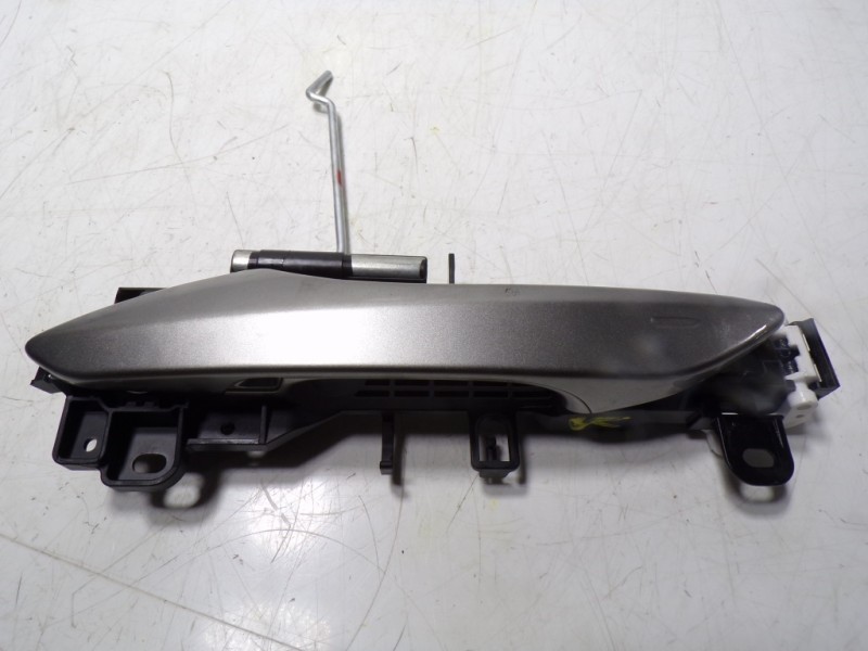 Recambio de maneta exterior delantera derecha para lexus nx 300h 2wd referencia OEM IAM 6921048110B2  