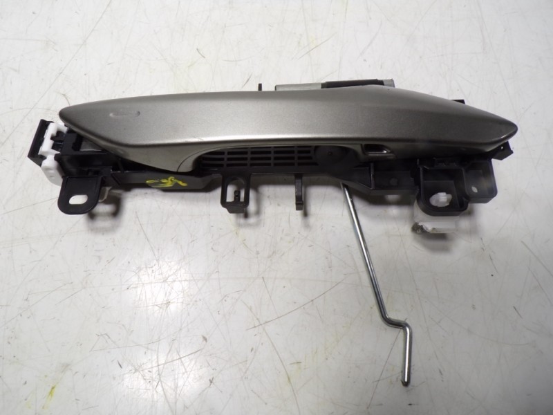 Recambio de maneta exterior delantera izquierda para lexus nx 300h 2wd referencia OEM IAM 6922048070B2  