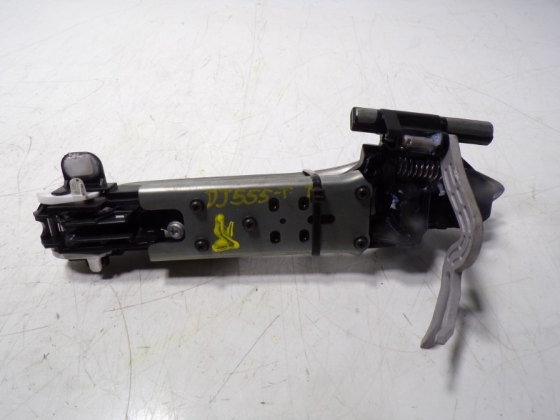 Recambio de maneta exterior trasera derecha para lexus nx 300h 2wd referencia OEM IAM 6921078030B2  