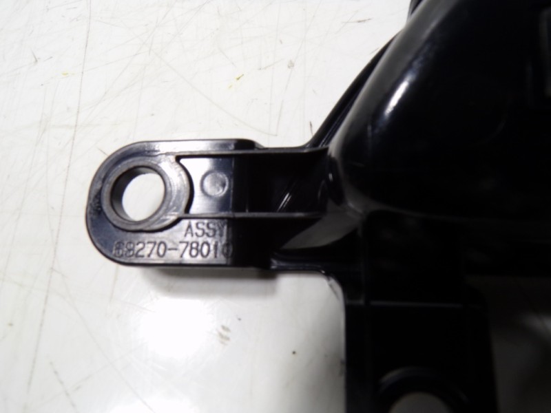 Recambio de maneta interior delantera derecha para lexus nx 300h 2wd referencia OEM IAM 6927078010C1  