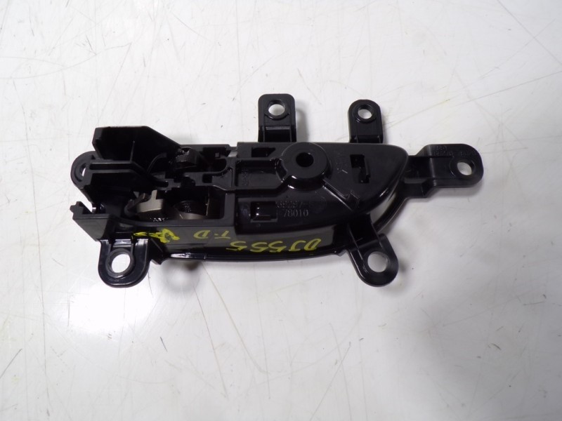 Recambio de maneta interior trasera derecha para lexus nx 300h 2wd referencia OEM IAM 6927078020C1  