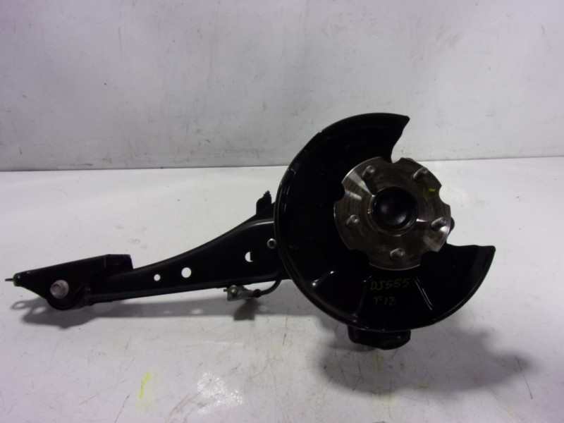 Recambio de mangueta trasera izquierda para lexus nx 300h 2wd referencia OEM IAM 4230542020  