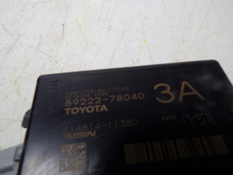 Recambio de modulo electronico para lexus nx 300h 2wd referencia OEM IAM 8922278040 8922278040 