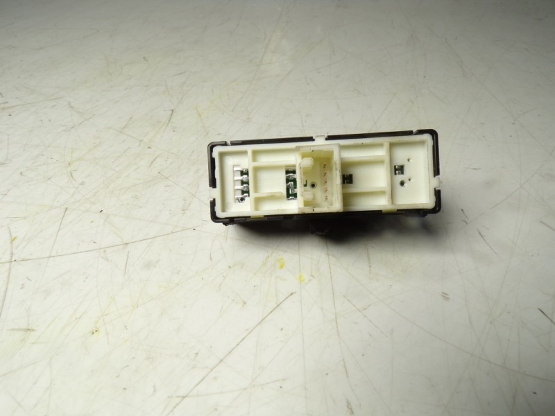 Recambio de modulo electronico para lexus nx 300h 2wd referencia OEM IAM 8497578010 15D053 