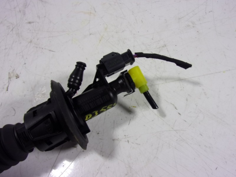 Recambio de bomba embrague para toyota proace referencia OEM IAM  9809425480 