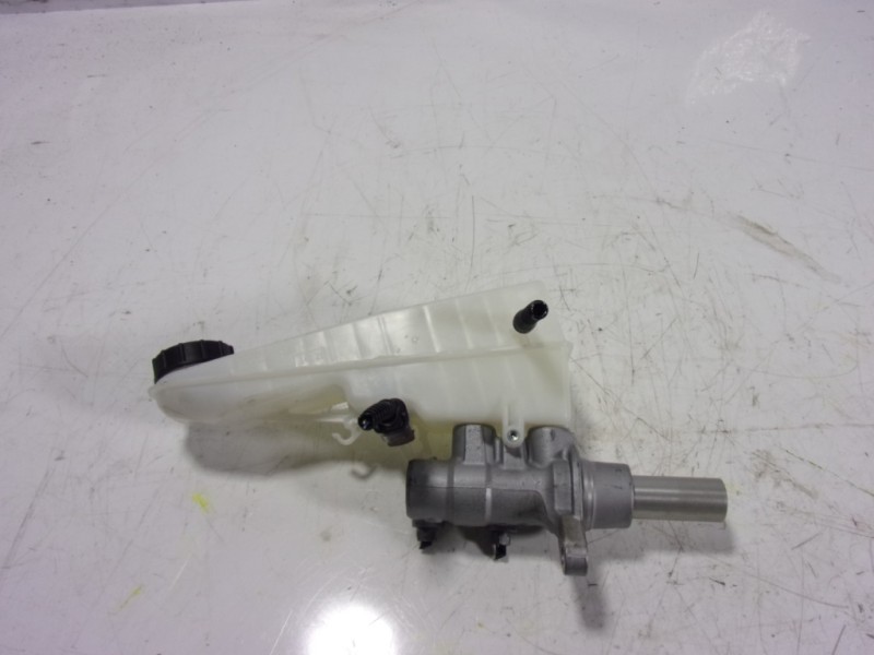 Recambio de bomba freno para toyota proace referencia OEM IAM   