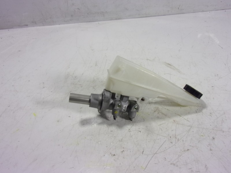 Recambio de bomba freno para toyota proace referencia OEM IAM   